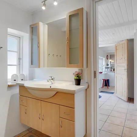 Malene - 700m To The Fjord By Interhome 別荘